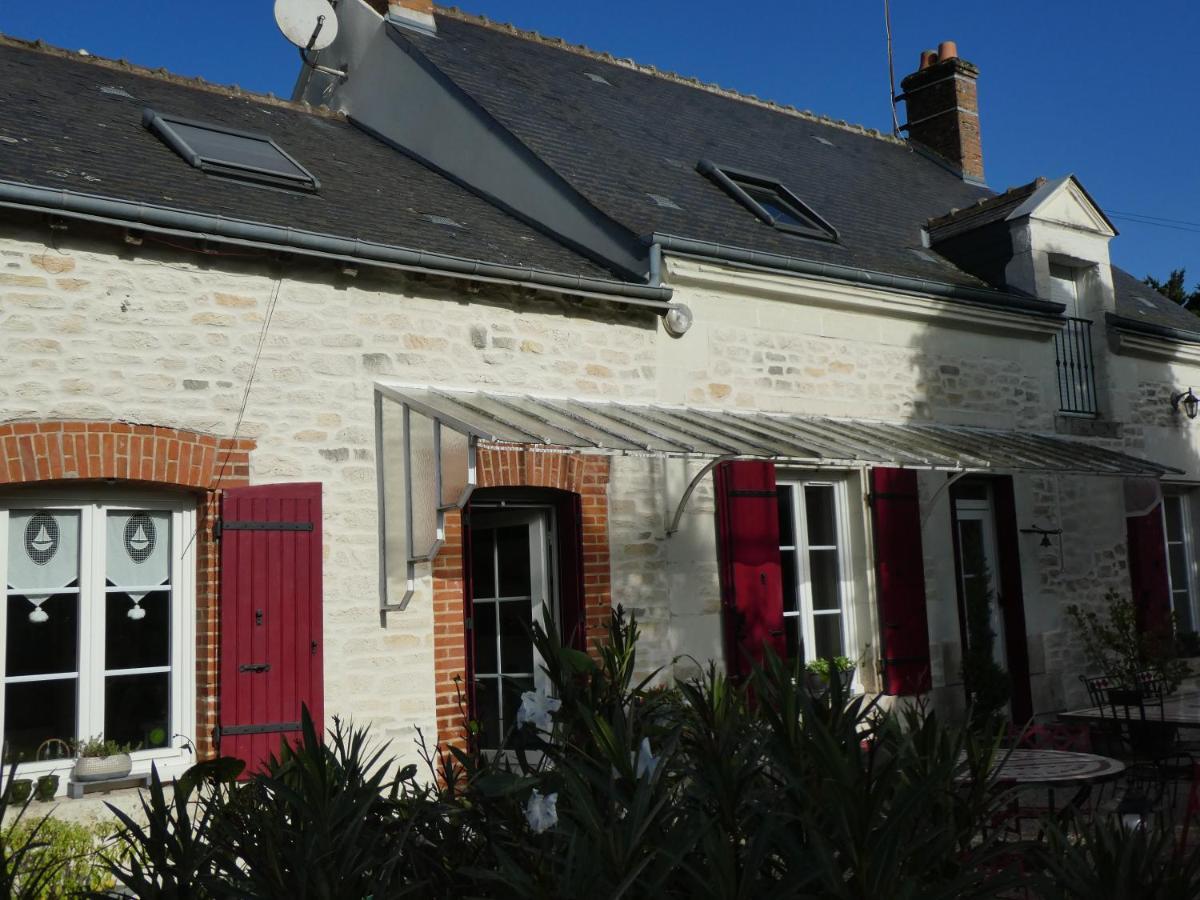 Chambre D'Hotes "Les Paturelles" Fougeres-sur-Bievre Exterior photo